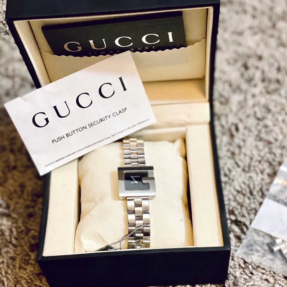AUTHENTIC GUCCI Watch